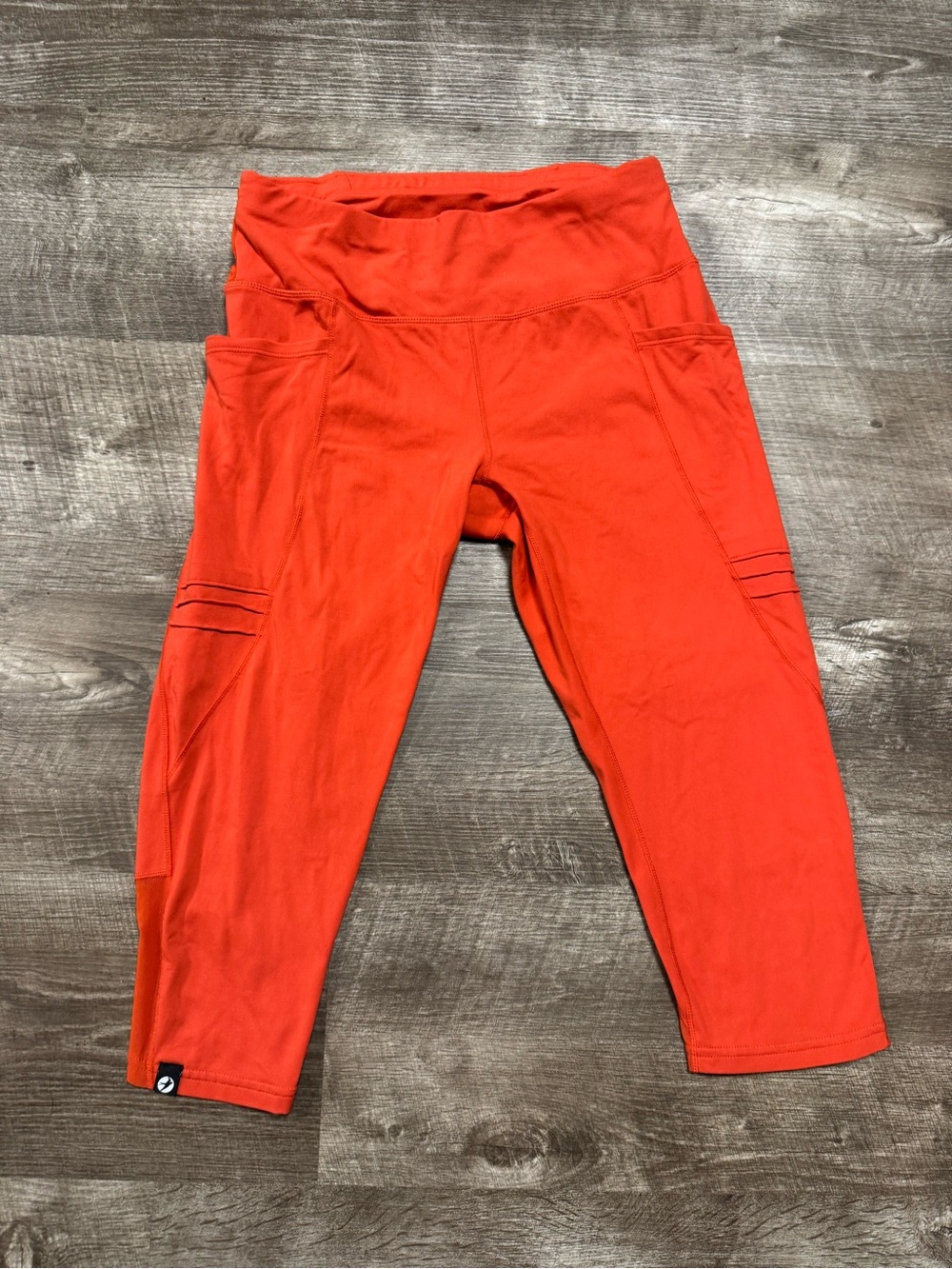 OISELLE Orange Cropped Leggings Size 6